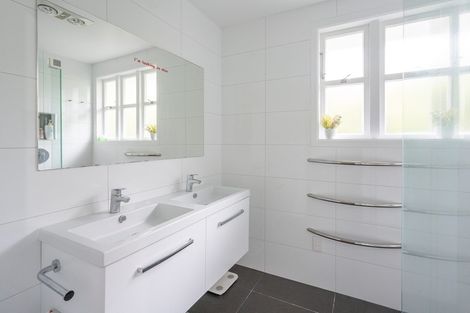 Photo of property in 7 Alton Avenue, Hillcrest, Auckland, 0627