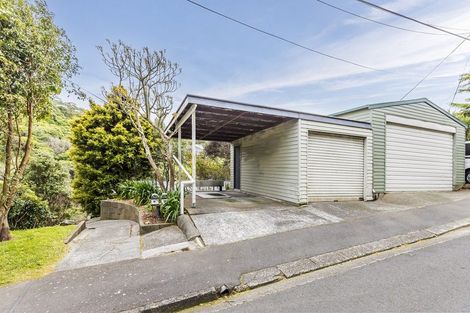 Photo of property in 18 Blackbridge Road, Wadestown, Wellington, 6012