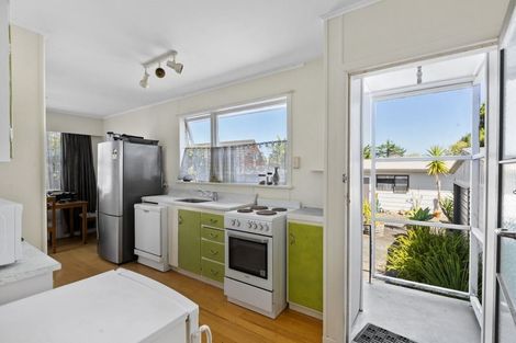 Photo of property in 1/103 Sturges Road, Henderson, Auckland, 0612