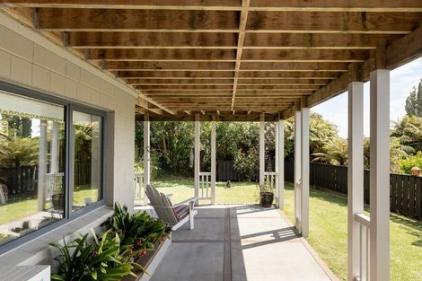Photo of property in 46 Links View Drive, Omokoroa, 3114