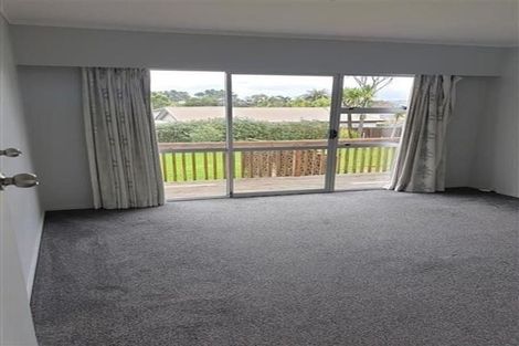 Photo of property in 92 Te Atatu Road, Te Atatu South, Auckland, 0610
