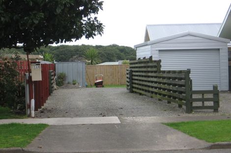 Photo of property in 12a Adkin Avenue, Levin, 5510