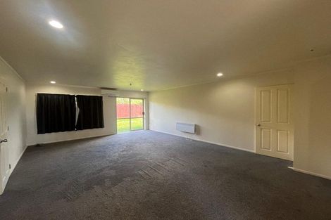 Photo of property in 30 Carlas Way, Ranui, Auckland, 0612