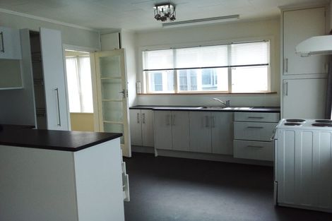 Photo of property in 17 Bolton Street, Petone, Lower Hutt, 5012