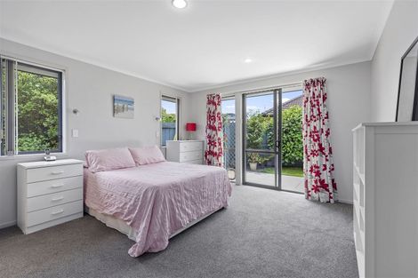 Photo of property in 30 Seabreeze Place, Papamoa Beach, Papamoa, 3118