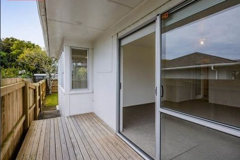 Photo of property in 5 Nikau Street, Inglewood, 4330