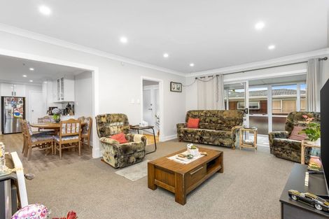 Photo of property in 19 Lawrence Crescent, Hillpark, Auckland, 2102