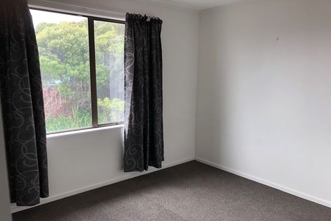 Photo of property in 7a Coventry Close, Ascot Park, Porirua, 5024