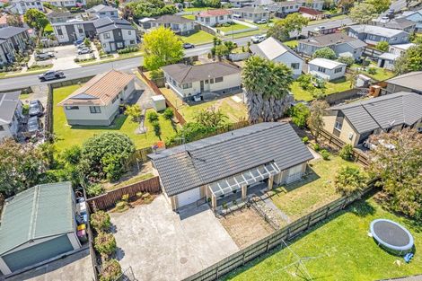 Photo of property in 20 Horlicks Place, Randwick Park, Auckland, 2105