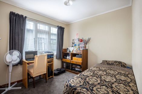 Photo of property in 217 Tukapa Street, Westown, New Plymouth, 4310