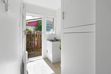 Photo of property in 3/5 Empire Road, Orewa, 0931