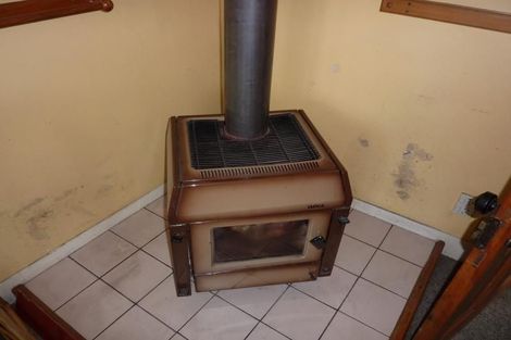 Photo of property in 95 Peel Street, Westport, 7825