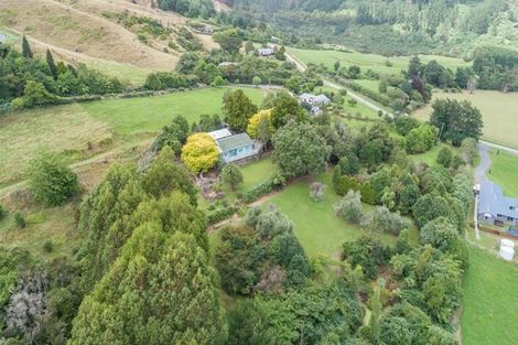 Photo of property in 353 North Manakau Road, Manakau, Levin, 5573