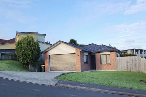 Photo of property in 54 Tiriwa Drive, Massey, Auckland, 0614