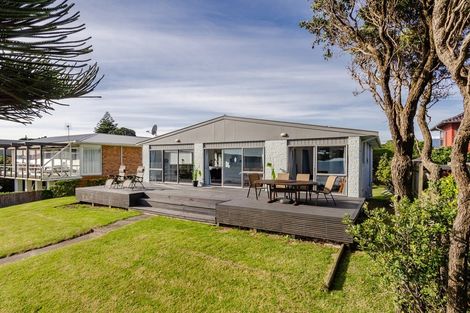 Photo of property in 5 Raebern Lane, Raumati Beach, Paraparaumu, 5032