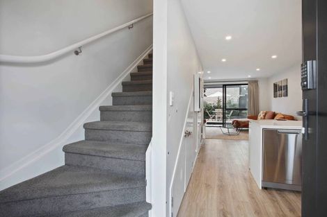 Photo of property in 28 Ivy Nola Way, Henderson, Auckland, 0612