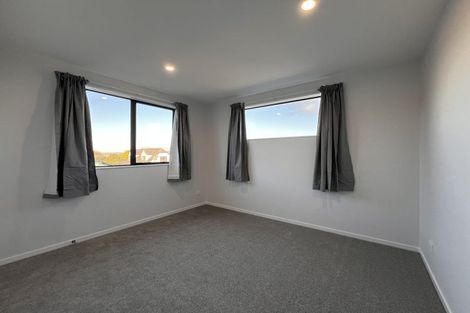 Photo of property in 130d Bradbury Road, Botany Downs, Auckland, 2010