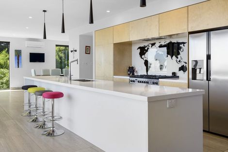 Photo of property in 8a Mandalay Lane, Redcliffs, Christchurch, 8081