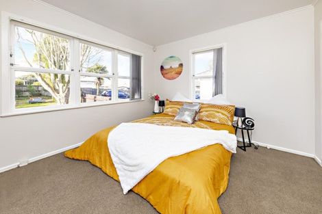 Photo of property in 62 Friedlanders Road, Manurewa, Auckland, 2102