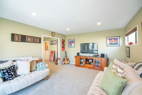 Photo of property in 2/165 Peverel Street, Riccarton, Christchurch, 8041