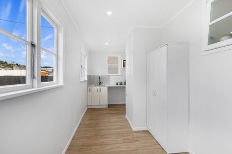 Photo of property in 44 Palmer Crescent, Silverstream, Upper Hutt, 5019