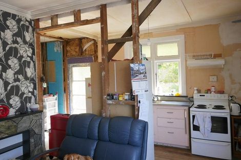 Photo of property in 335 Ravensbourne Road, Maia, Dunedin, 9022