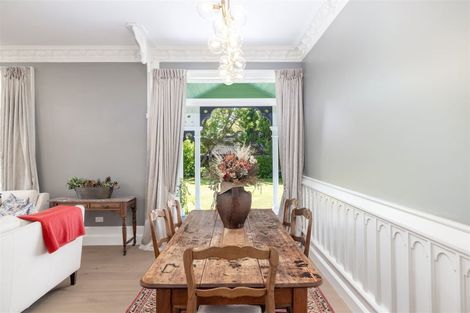 Photo of property in Chilcombe Homestead, 4 Medbury Terrace, Fendalton, Christchurch, 8041