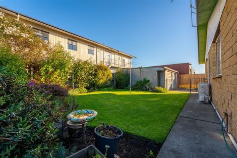 Photo of property in 2/14 Oxford Street, West End, Timaru, 7910