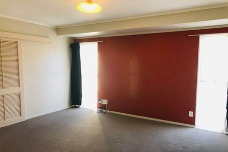 Photo of property in 29 Meadowvale Avenue, Forrest Hill, Auckland, 0620