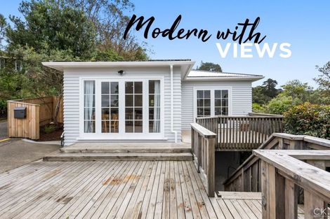 Photo of property in 24 Miromiro Road, Normandale, Lower Hutt, 5010