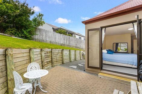 Photo of property in 4 View Ridge Drive, Ranui, Auckland, 0612