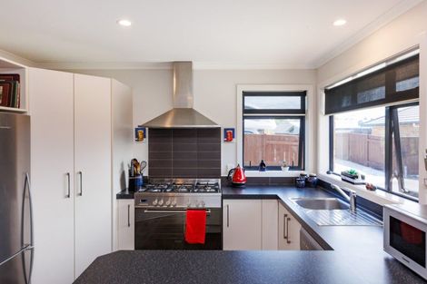 Photo of property in 14 Lorenzo Place, Kelvin Grove, Palmerston North, 4414