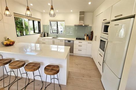 Photo of property in 103 Pacific Parade, Matarangi, Whitianga, 3592