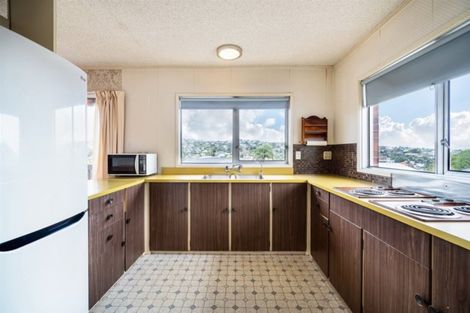 Photo of property in 2/4 Seaview Road, Milford, Auckland, 0620