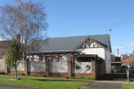 Photo of property in 10a Winstone Road, Mount Roskill, Auckland, 1041