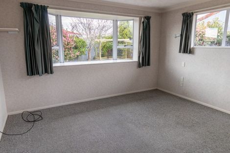 Photo of property in 28 Maitland Street, Strathern, Invercargill, 9812
