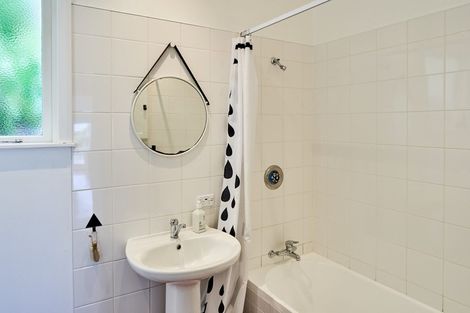 Photo of property in 337 Muritai Road, Eastbourne, Lower Hutt, 5013