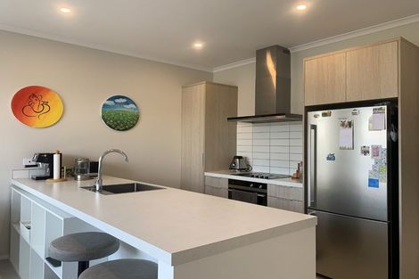 Photo of property in 5/4 Matimati Place, Hobsonville, Auckland, 0616