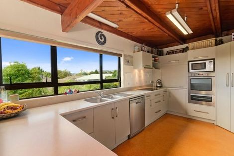 Photo of property in 41 Waitawa Place, Lynmore, Rotorua, 3010