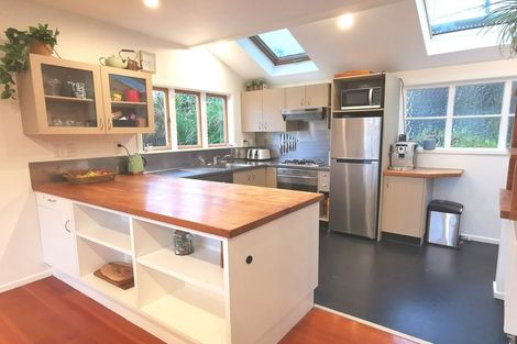 Photo of property in 100 Farnham Street, Mornington, Wellington, 6021