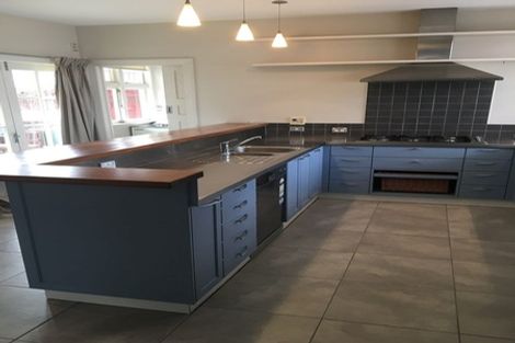 Photo of property in 150 Stapletons Road, Richmond, Christchurch, 8013