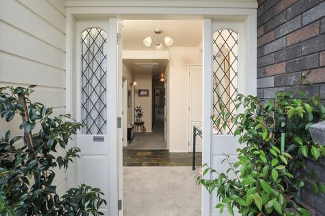 Photo of property in 2/100 Beerescourt Road, Beerescourt, Hamilton, 3200