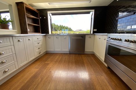 Photo of property in 82 Southernthread Road, Brooklyn, Wellington, 6021