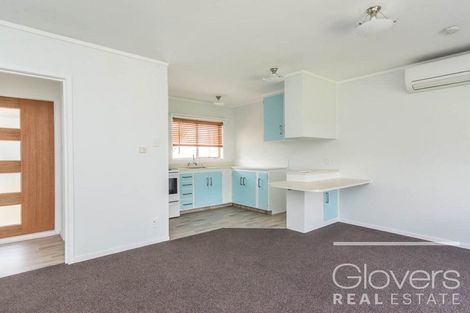Photo of property in 1/106 West Coast Road, Glen Eden, Auckland, 0602
