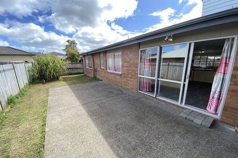 Photo of property in 104 Stancombe Road, Flat Bush, Auckland, 2016