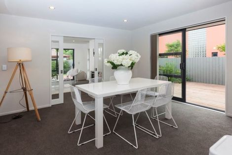 Photo of property in 45 Woodville Street, Edgeware, Christchurch, 8013