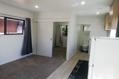 Photo of property in 31a Sutherland Road, Point Chevalier, Auckland, 1025