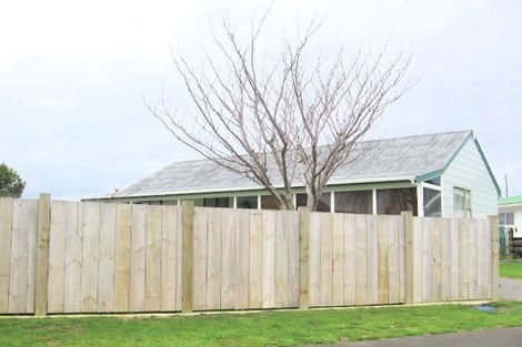 Photo of property in 49 Dewe Avenue, Feilding, 4702