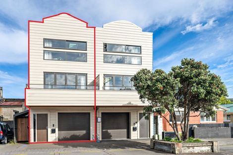Photo of property in 2/1a Elizabeth Street, Petone, Lower Hutt, 5012