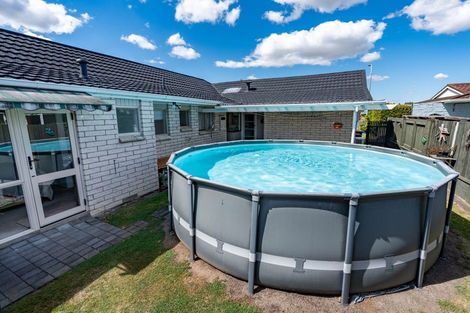 Photo of property in 57 Chedworth Avenue, Chedworth, Hamilton, 3210